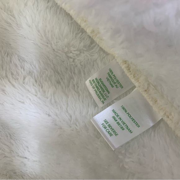 Lilly Pulitzer Skipper Soft Sherpa Popover Jacket Sweater White/Pink Trim. Large - Picture 6 of 6